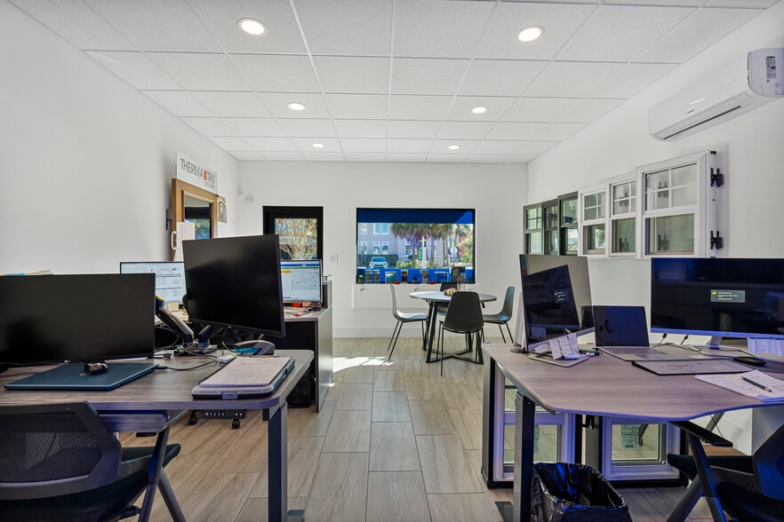 More Photos Of 620 E New Haven Ave, Melbourne Storefront Retail Residential For Sale