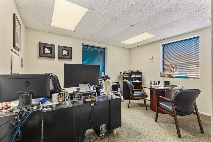 More Photos Of 2713 S Chicago Ave, South Milwaukee Office For Sale