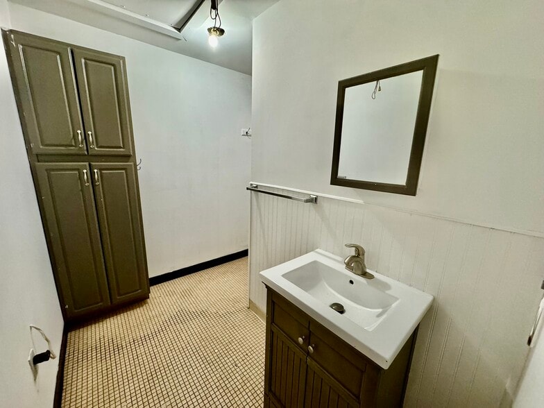 More Photos Of 58 Rano St, Buffalo Warehouse For Sale