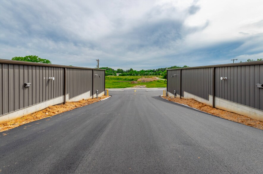 More Photos Of 3907 Caine Ln, Chattanooga Warehouse For Sale