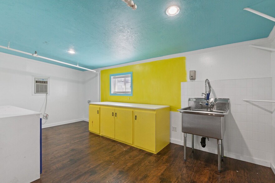 More Photos Of 7095 W 3500 S, Salt Lake City Service For Sale