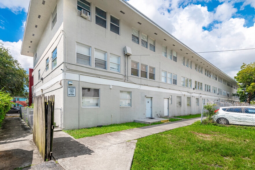 More Photos Of 1621 Nw 60th St, Miami Apartments For Sale