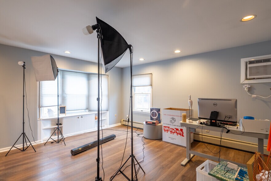 More Photos Of 149 W Main St, Freehold Office For Sale