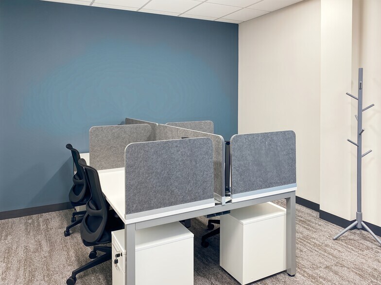 More Photos Of 17W240 22nd St, Oakbrook Terrace Coworking Space