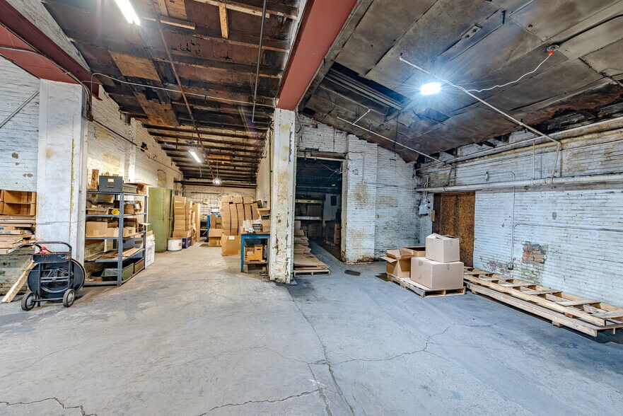 More Photos Of 3155 W 33rd St, Cleveland Warehouse For Sale