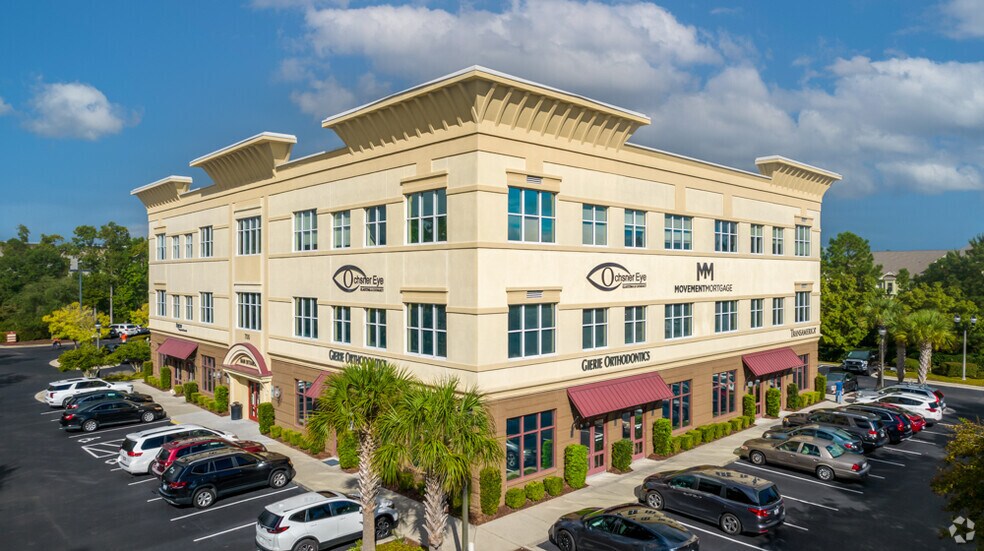 Primary Photo Of 710 Military Cutoff Rd, Wilmington Medical For Sale