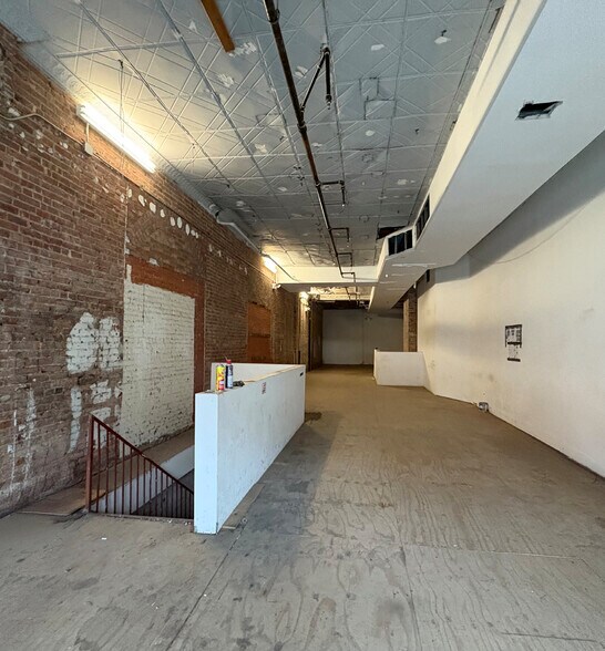 More Photos Of 205 8th Ave, New York Apartments For Lease