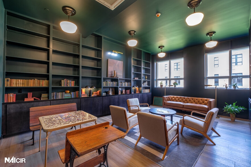 More Photos Of 701 Market St, Lemoyne Freestanding For Lease