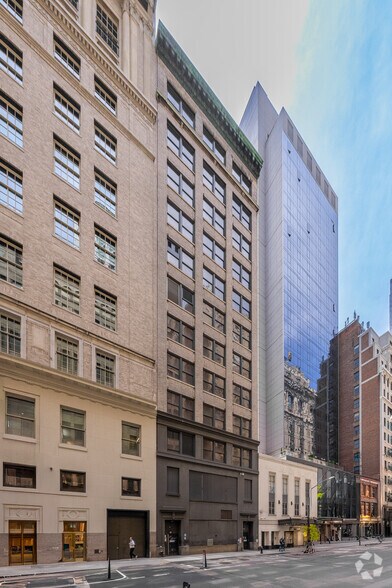 More Photos Of 16-18 W 39th St, New York Loft Creative Space For Lease
