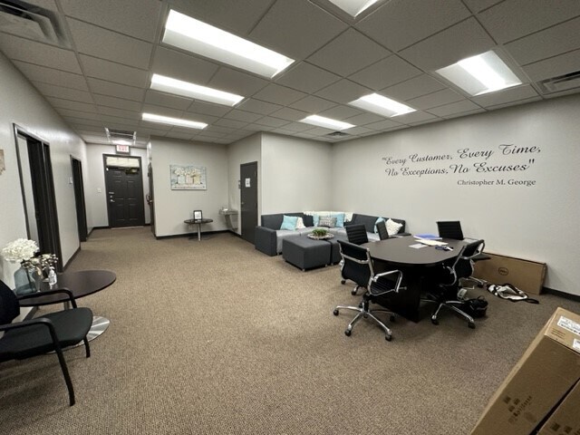 More Photos Of 1921 Whittlesey Rd, Columbus Office For Lease