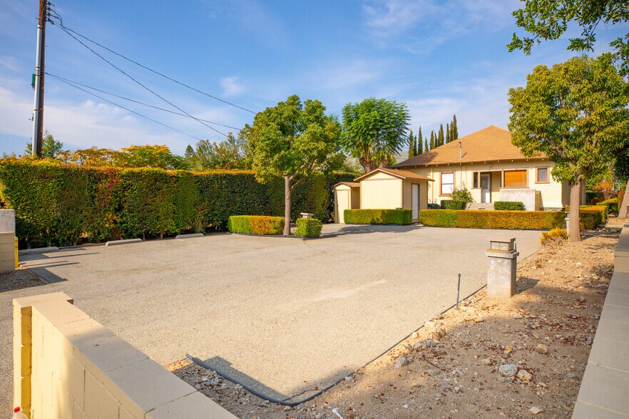 More Photos Of 146 E Walnut Ave, Monrovia Medical For Sale