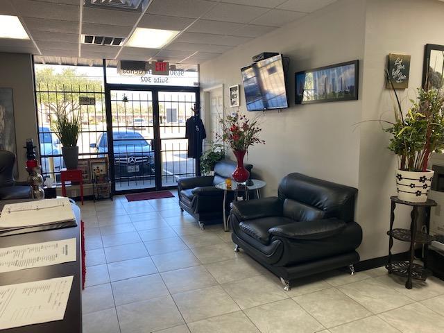More Photos Of 9700 Almeda Genoa Rd, Houston Flex For Lease