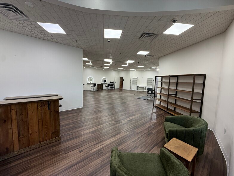 More Photos Of 451-465 Canyon del Rey Blvd, Del Rey Oaks Unknown For Lease