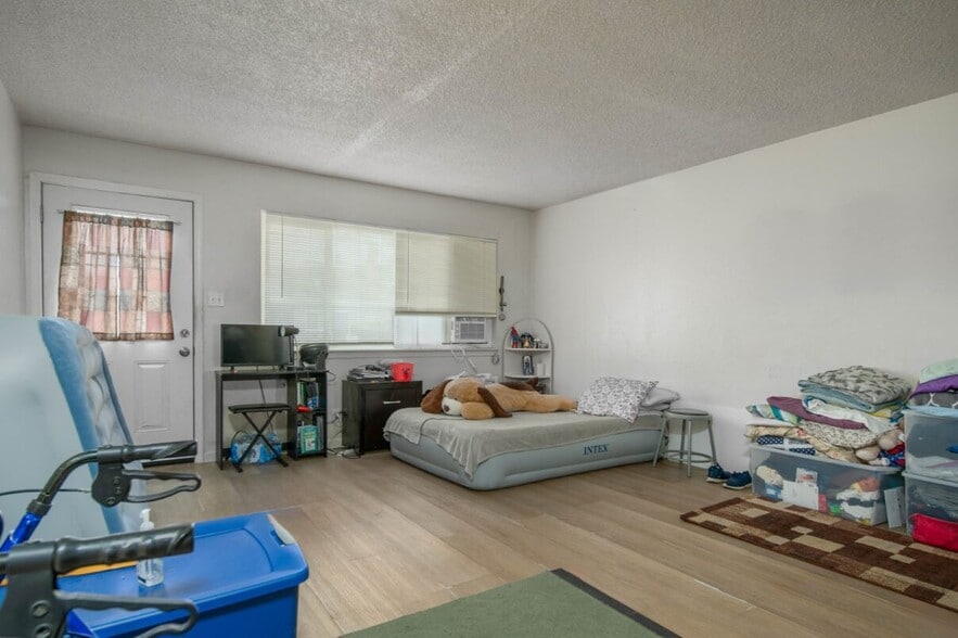 More Photos Of 780 Deland Ave, San Jose Apartments For Sale