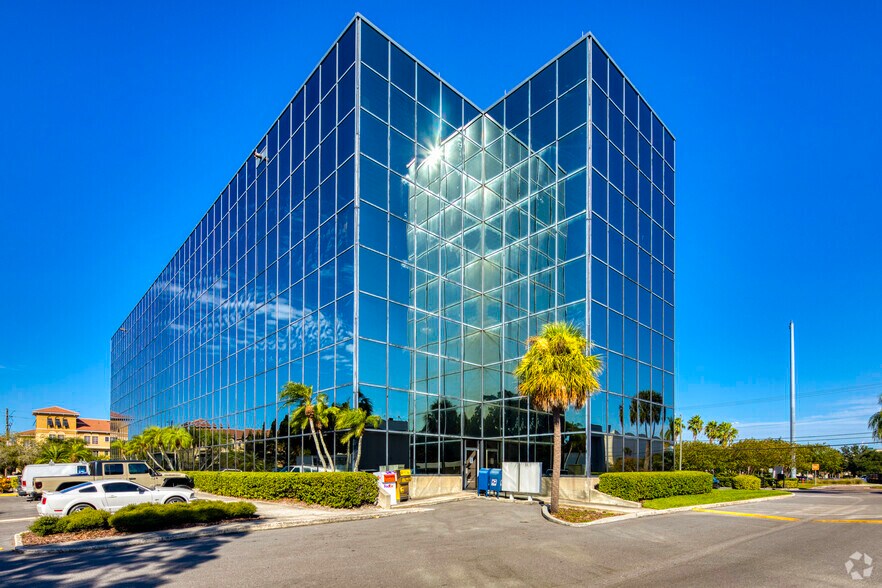 More Photos Of 5100 W Kennedy Blvd, Tampa Office For Lease