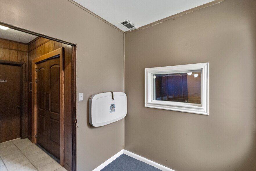 More Photos Of 201 SW 3rd St, Bryant Religious Facility For Sale