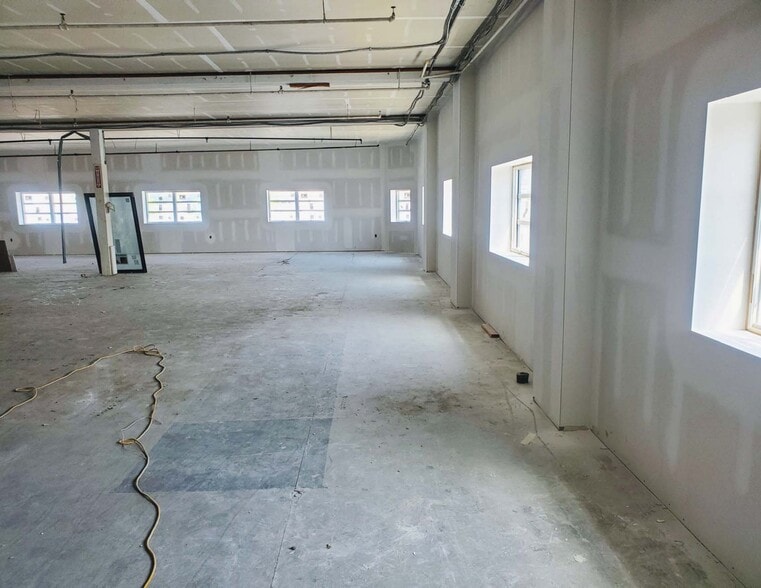 More Photos Of 952-962 Sherman Ave, Elizabeth Storefront Retail Office For Lease