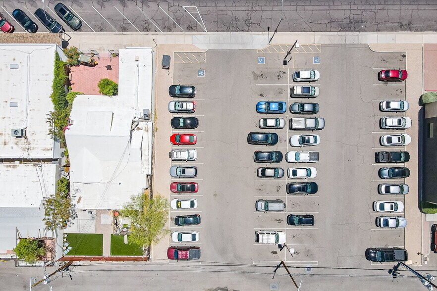 More Photos Of 7140 E 1st Ave, Scottsdale Storefront For Sale