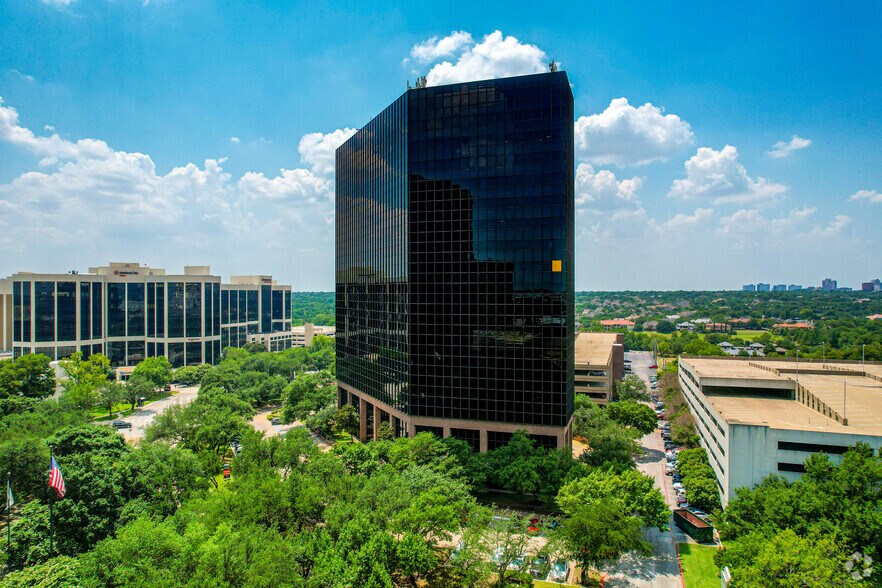 More Photos Of 12221 Merit Dr, Dallas Office For Lease