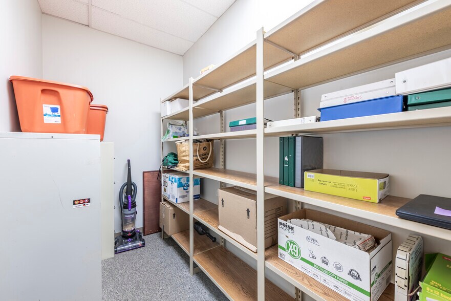 More Photos Of 12 Sammy McGhee Blvd, Jasper Medical For Sale