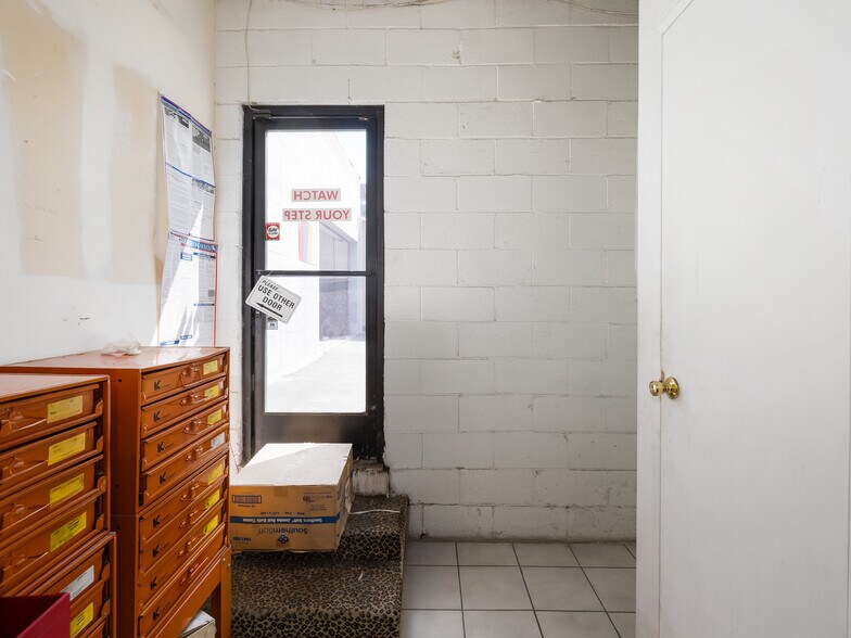 More Photos Of 717 E El Segundo Blvd, El Segundo Auto Repair For Sale