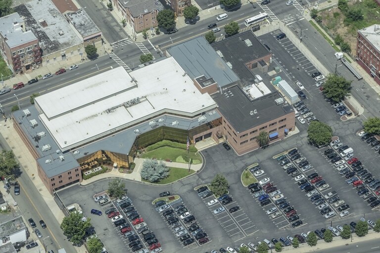 More Photos Of 375 McCarter Hwy, Newark Office For Lease