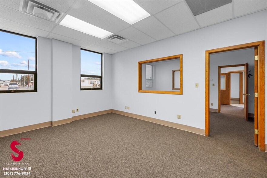 More Photos Of 4113 W Yellowstone Hwy, Casper Flex For Sale
