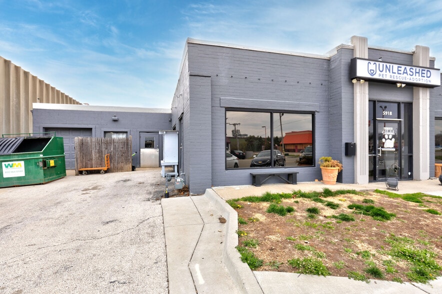 More Photos Of 5918 Broadmoor St, Mission Freestanding For Sale