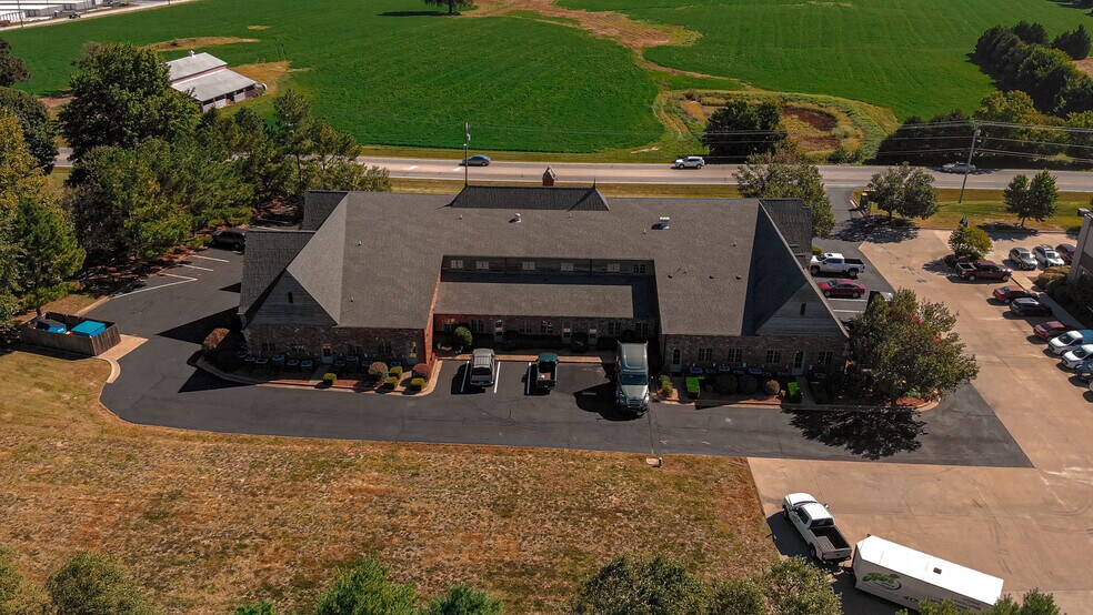 More Photos Of 4101 N State Highway NN, Ozark Medical For Lease