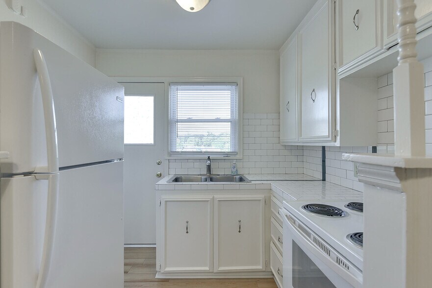 More Photos Of 816 N 36th St, Omaha Apartments For Sale