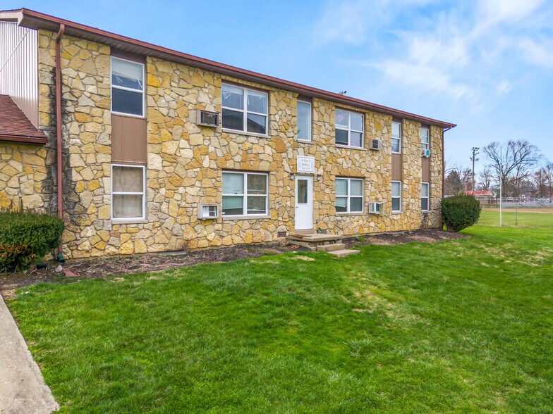 More Photos Of 136 Bryan St, West College Corner Apartments For Sale