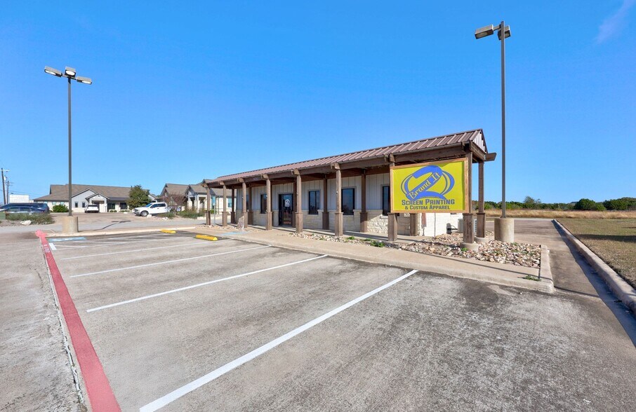 More Photos Of 14262 W State Highway 29, Liberty Hill General Retail For Sale