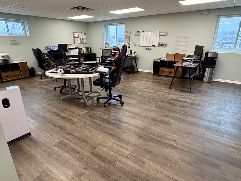 More Photos Of 5 Reynolds, Norwalk Warehouse For Lease