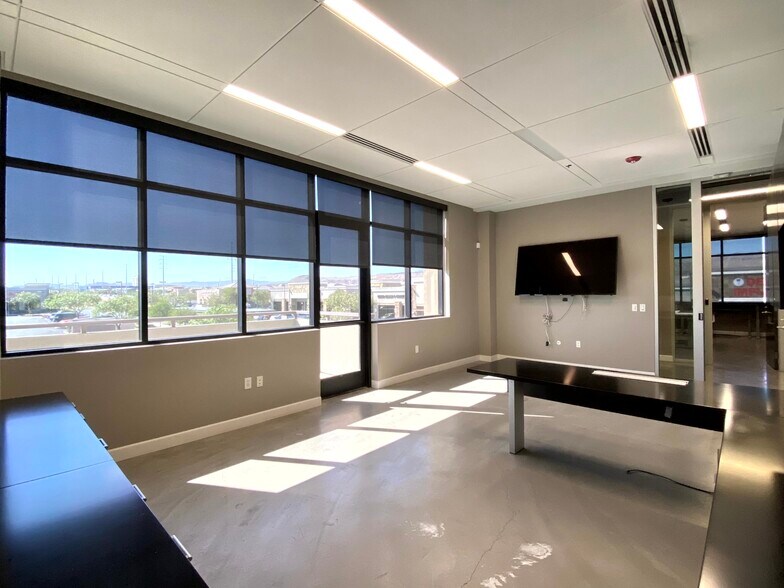 More Photos Of 6010 S Durango Dr, Las Vegas Loft Creative Space For Sale