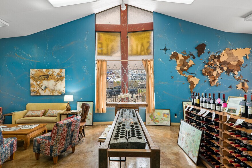 More Photos Of 102 E Pima St, Cottonwood Restaurant For Sale