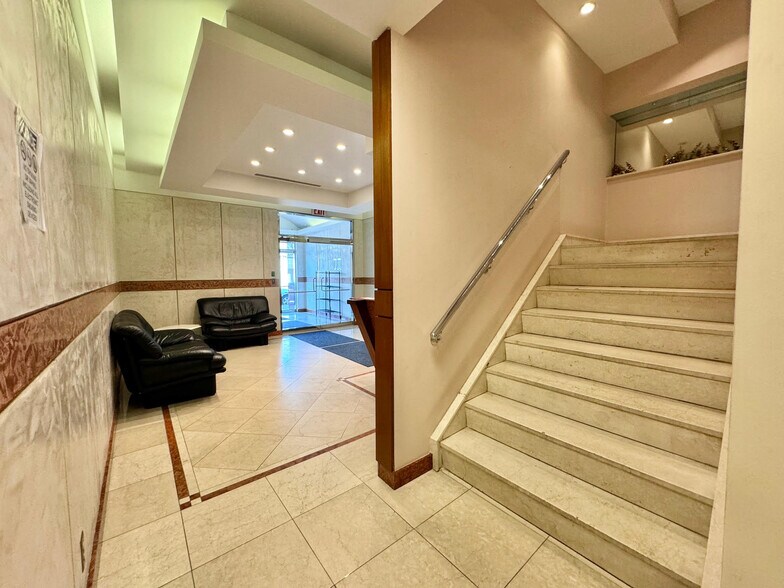 More Photos Of 25-21 49th St, Astoria Office For Lease