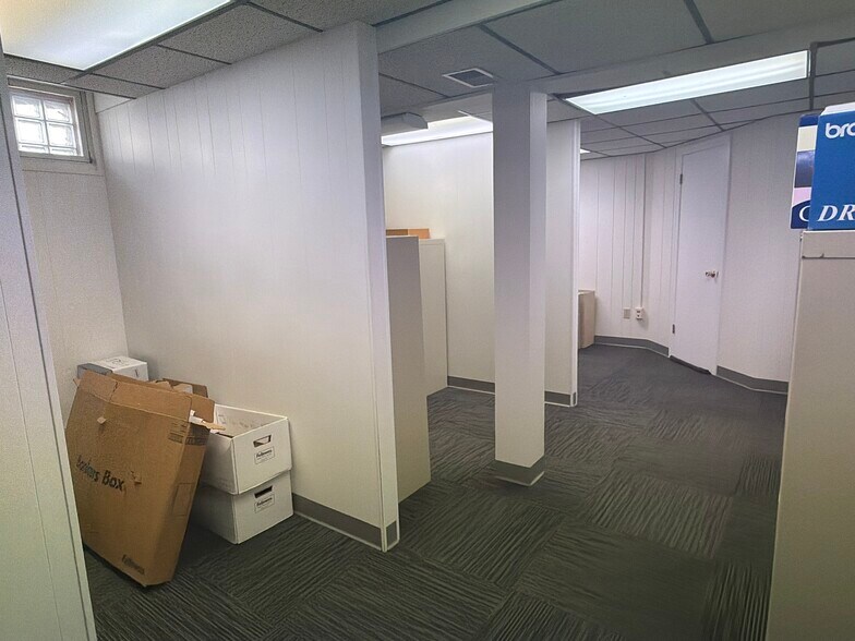 More Photos Of 610 Hamlin Hwy, Lake Ariel Office For Sale