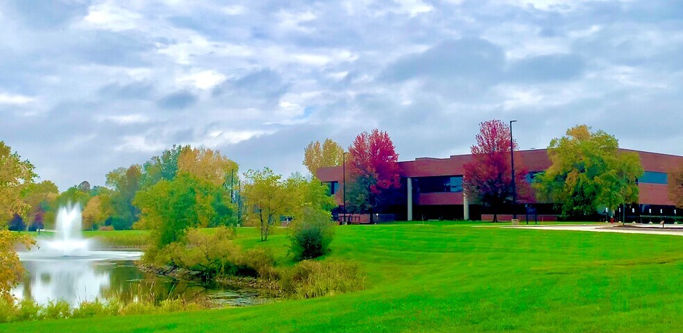 More Photos Of 11000 W Lake Park Dr, Milwaukee Office For Sale