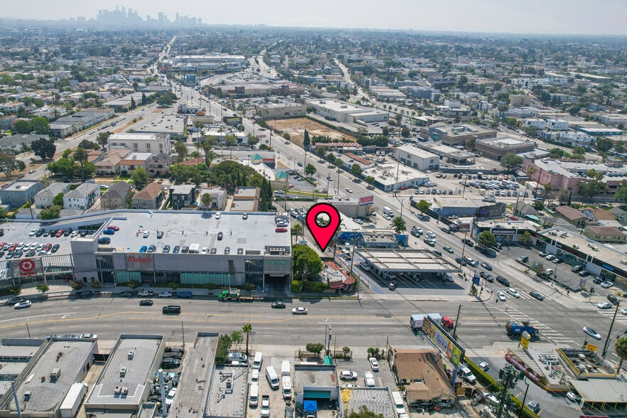 More Photos Of 1350 S La Brea Ave, Los Angeles Restaurant For Sale