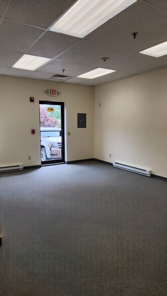 More Photos Of 65 Mathewson Dr, Weymouth Flex For Lease