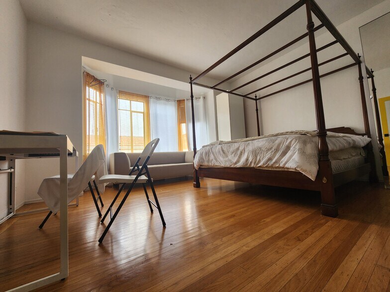 More Photos Of 1242 4th St, San Rafael Apartments For Sale