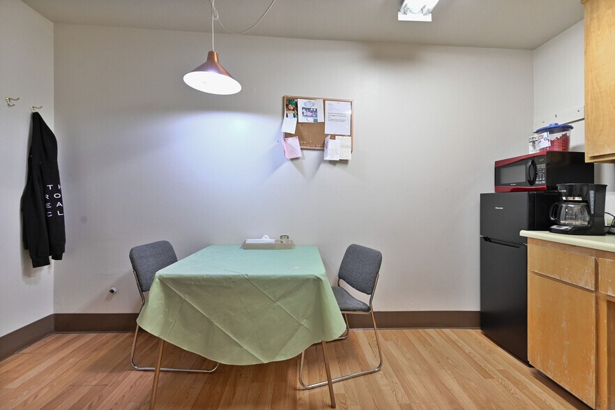 More Photos Of 382 CA-4, Murphys Office For Sale