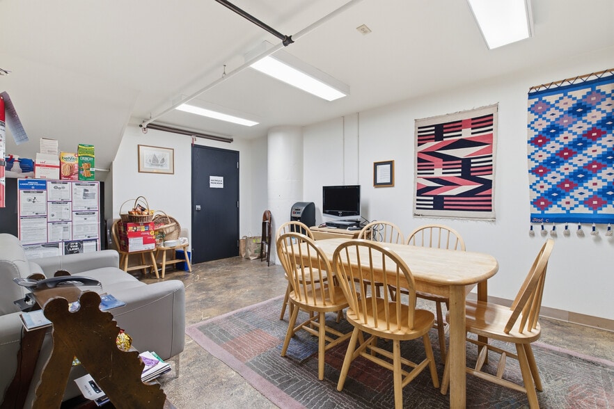 More Photos Of 1314 NW Irving St, Portland Apartments For Sale