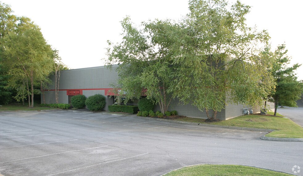 More Photos Of 1205 Antioch Pike, Nashville Warehouse For Lease
