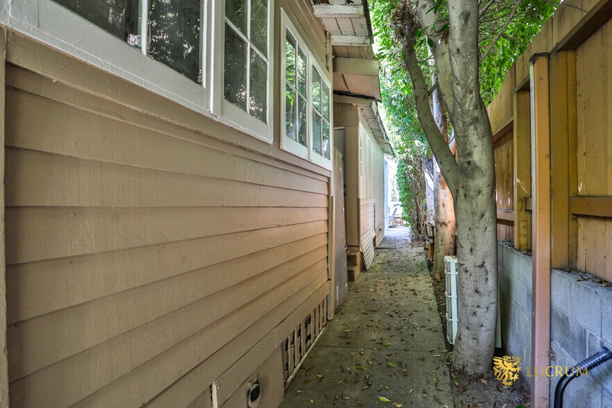 More Photos Of 238 Bicknell Ave, Santa Monica Apartments For Sale