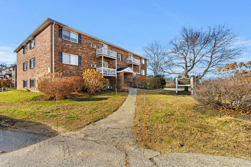 More Photos Of 1669-1671 Main St, Leicester Apartments For Sale