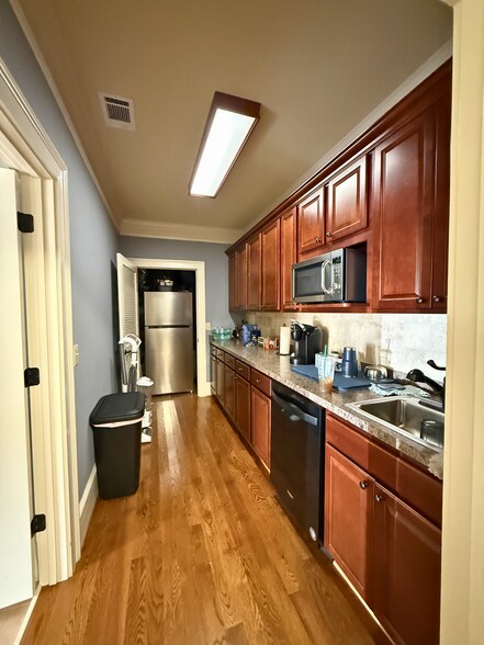 More Photos Of 3651 Mars Hill Rd, Watkinsville Office For Sale
