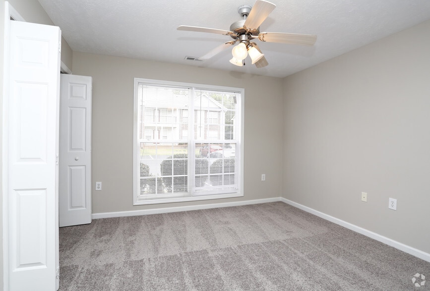 More Photos Of 3605 Sapphire Rd, Fayetteville Apartments For Sale