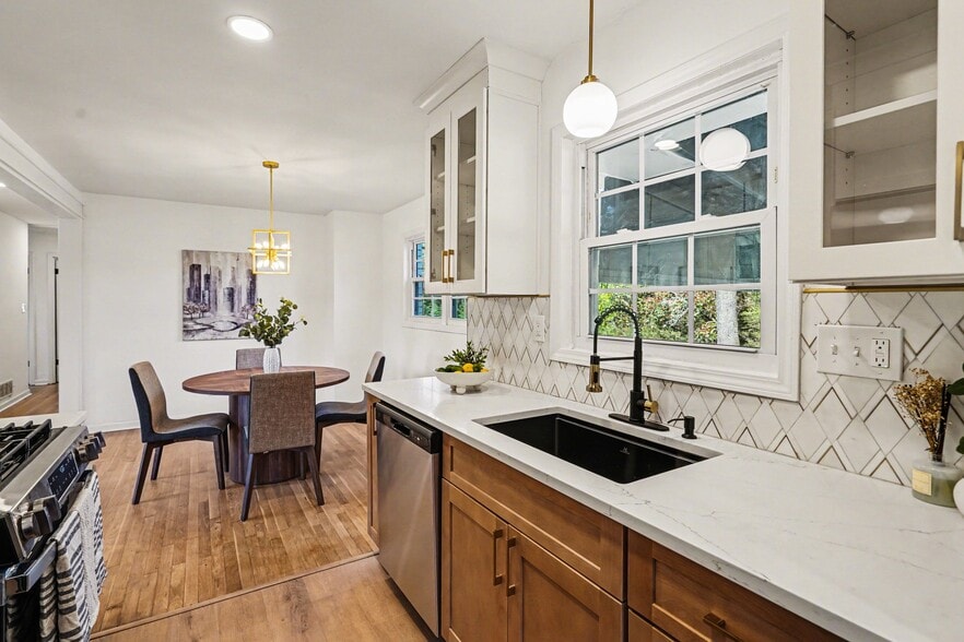 More Photos Of 3680 Bells Ferry Rd NW, Kennesaw Specialty For Sale