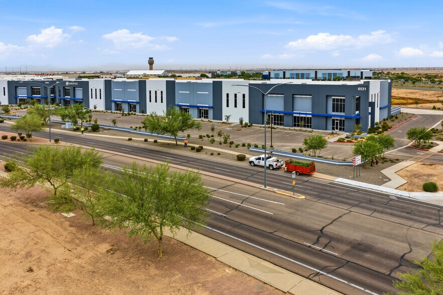 More Photos Of 6459 S Sossaman Rd, Mesa Warehouse For Lease